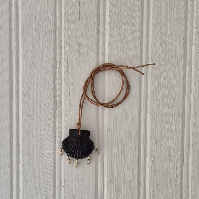 Black Shell with GLASS Pearls on Leather Cord